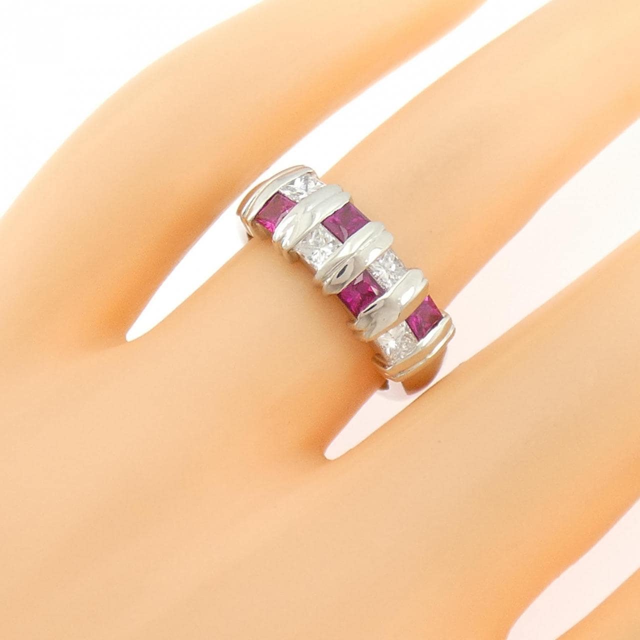 PT900 ルビー リング 0.66CT