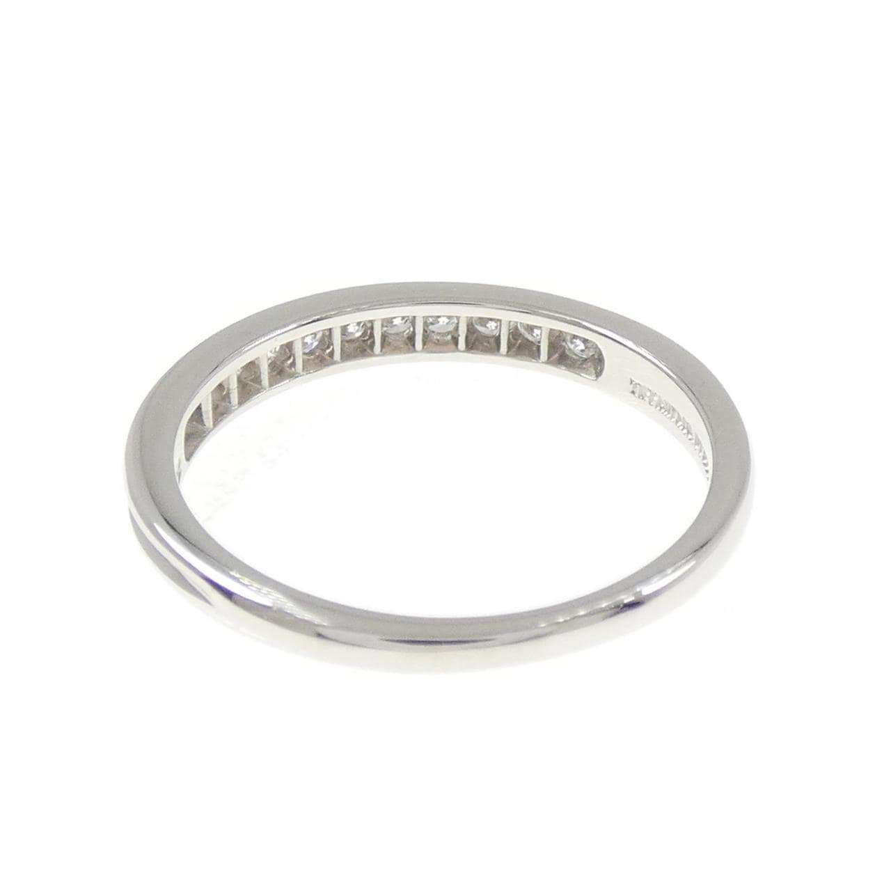 ティファニー ハーフサークル チャネルセッティング リング