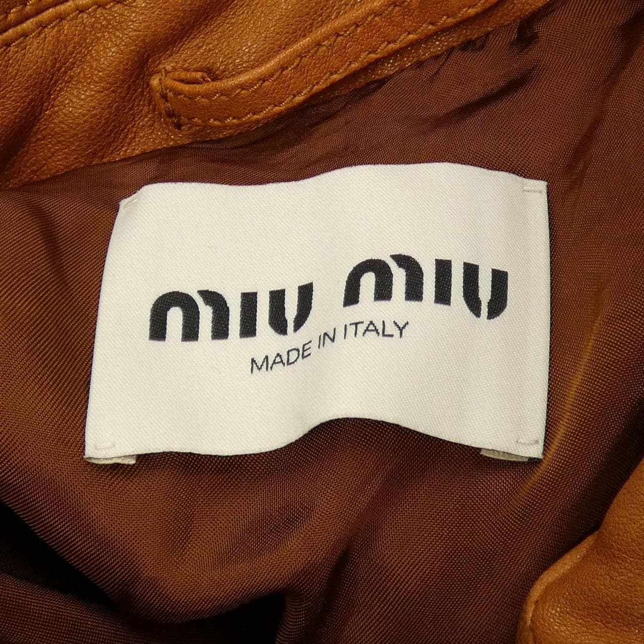MIU MIU Miu 標誌 MPV895 SOOO 1420 皮夾克