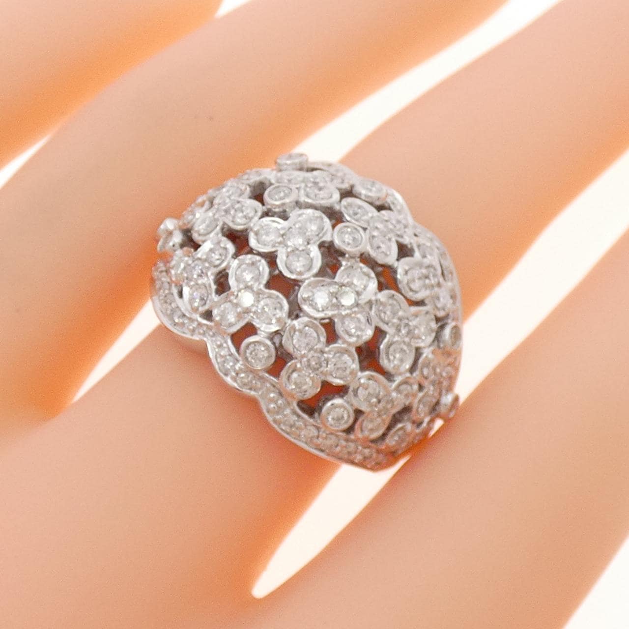 K18WG ダイヤモンド リング 1.50CT
