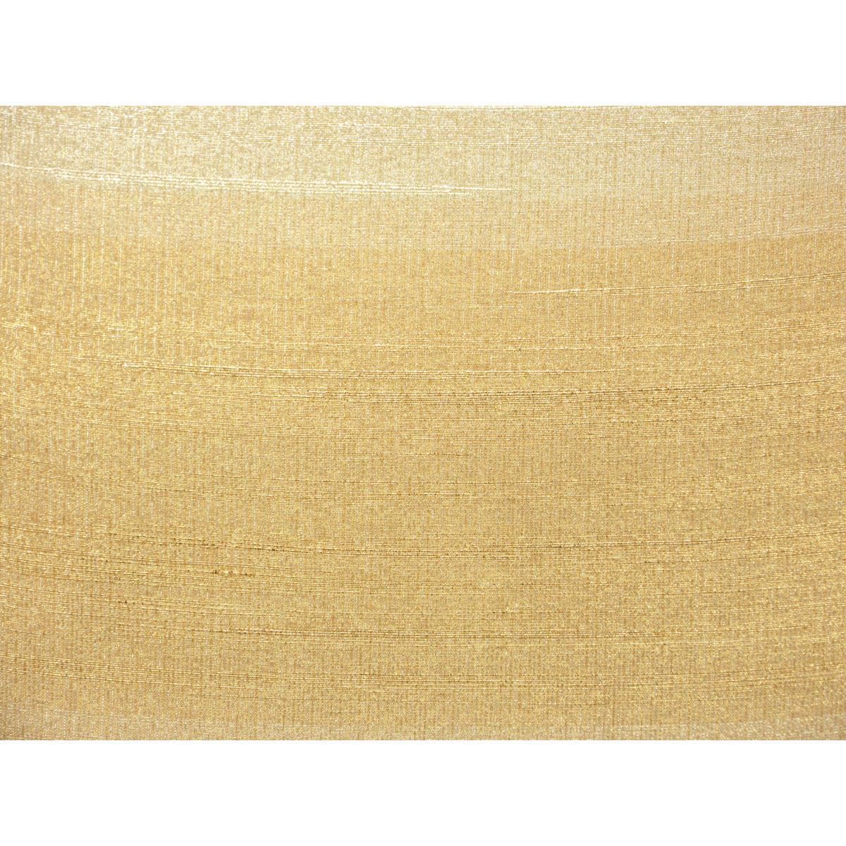 腰带由Masuya Takao制作，金线缝制