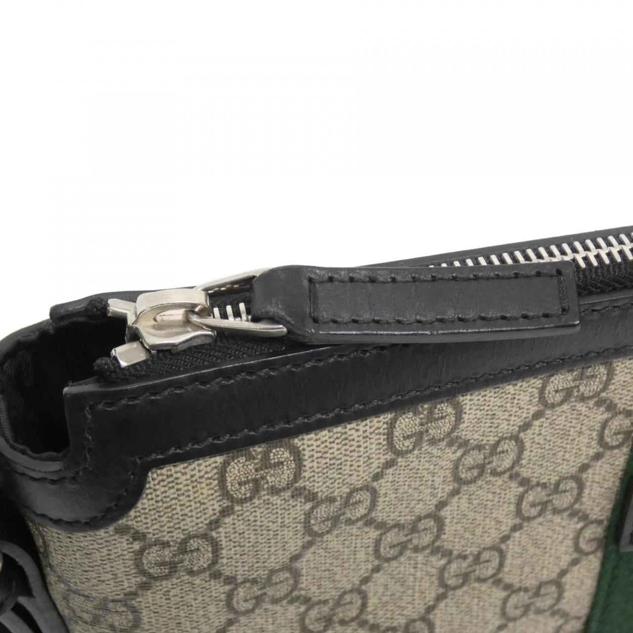 グッチ 387111 KHNGN ショルダーバッグ