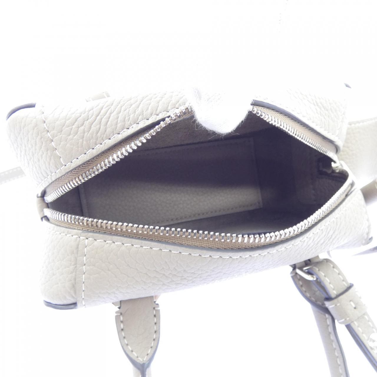 デルボー DELVAUX COOL BOX BAG