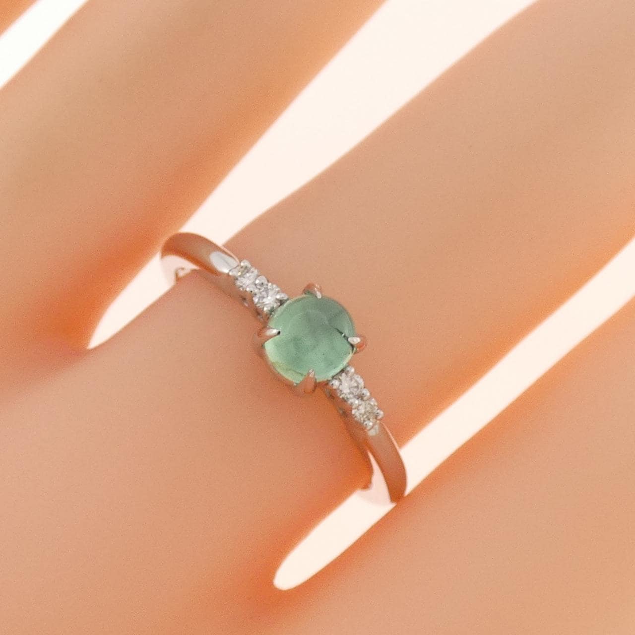PT950 エメラルドキャッツアイ リング 0.50CT
