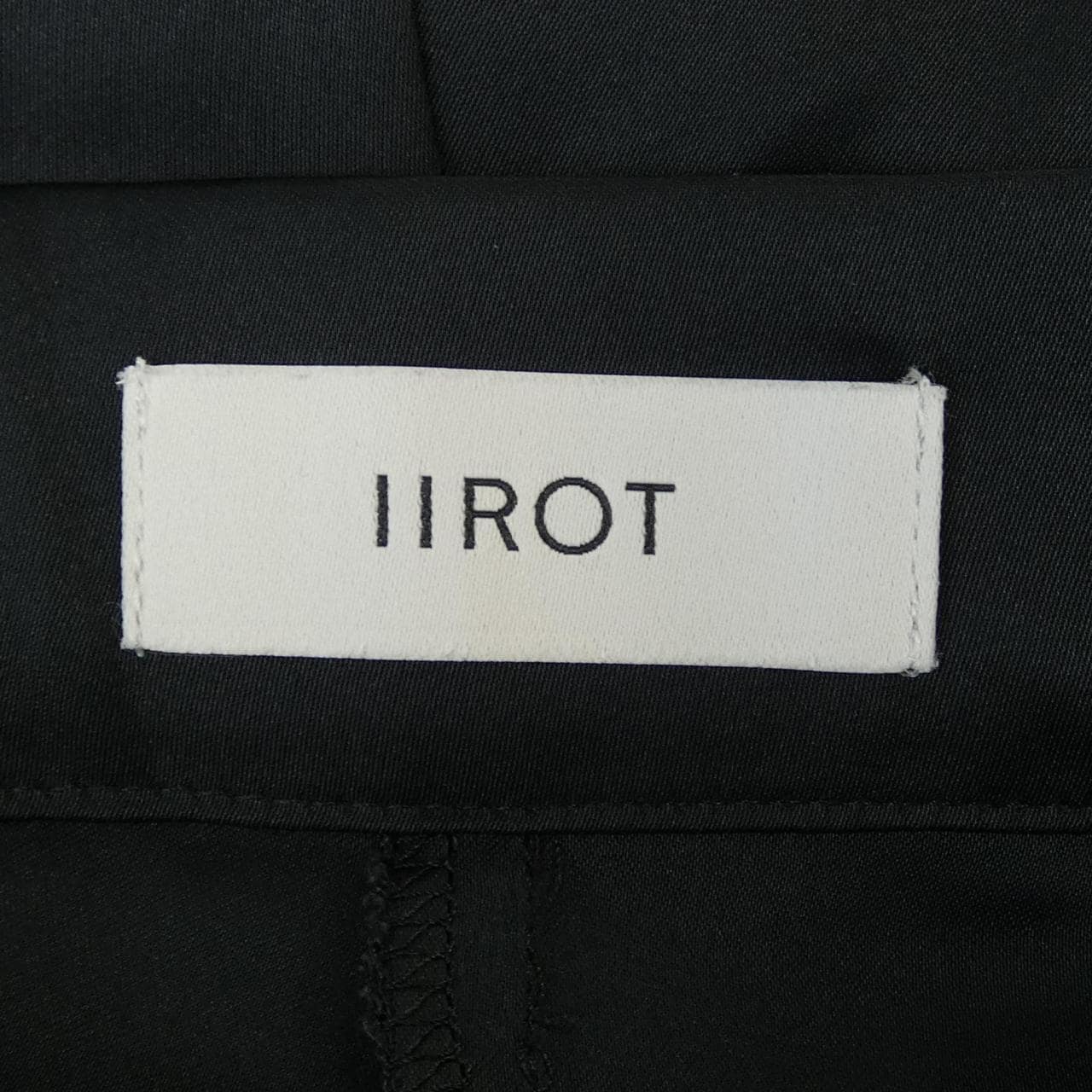イロット IIROT パンツ