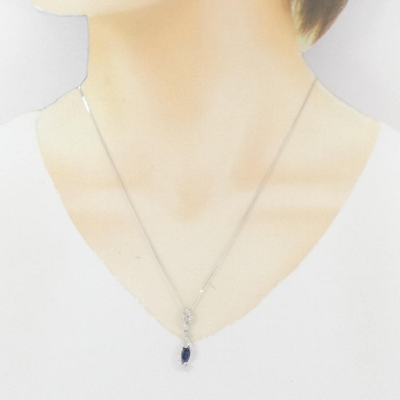 18KWG/K18WG サファイヤ ネックレス 0.724CT