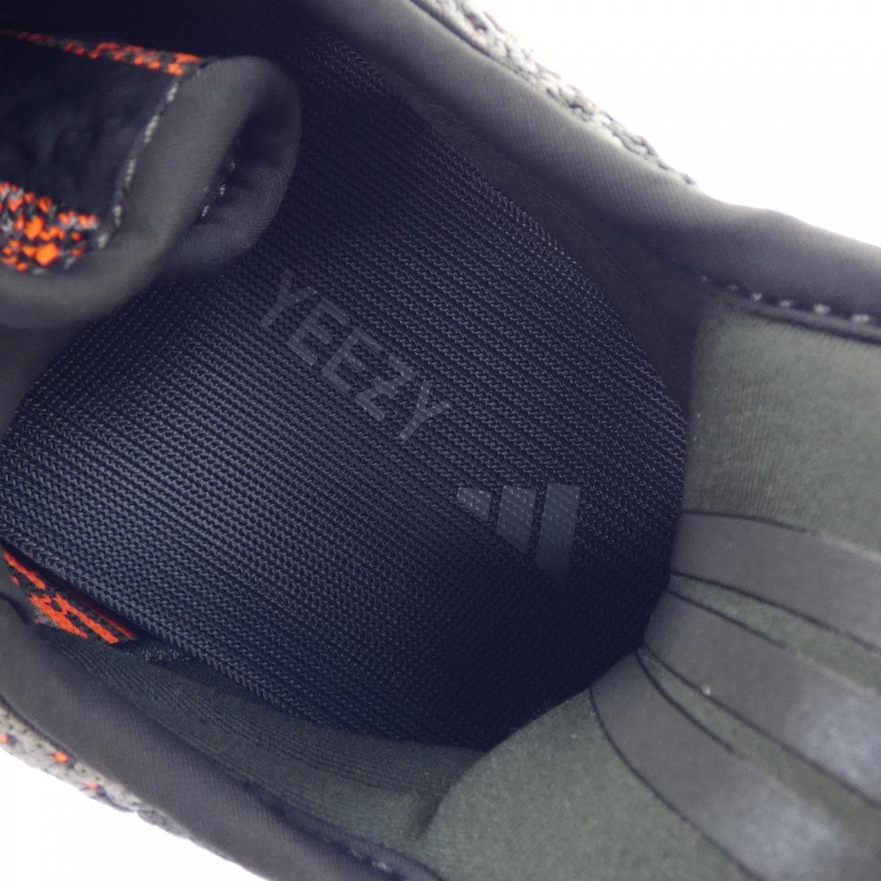アディダス ADIDAS HQ7045 YEEZY スニーカー