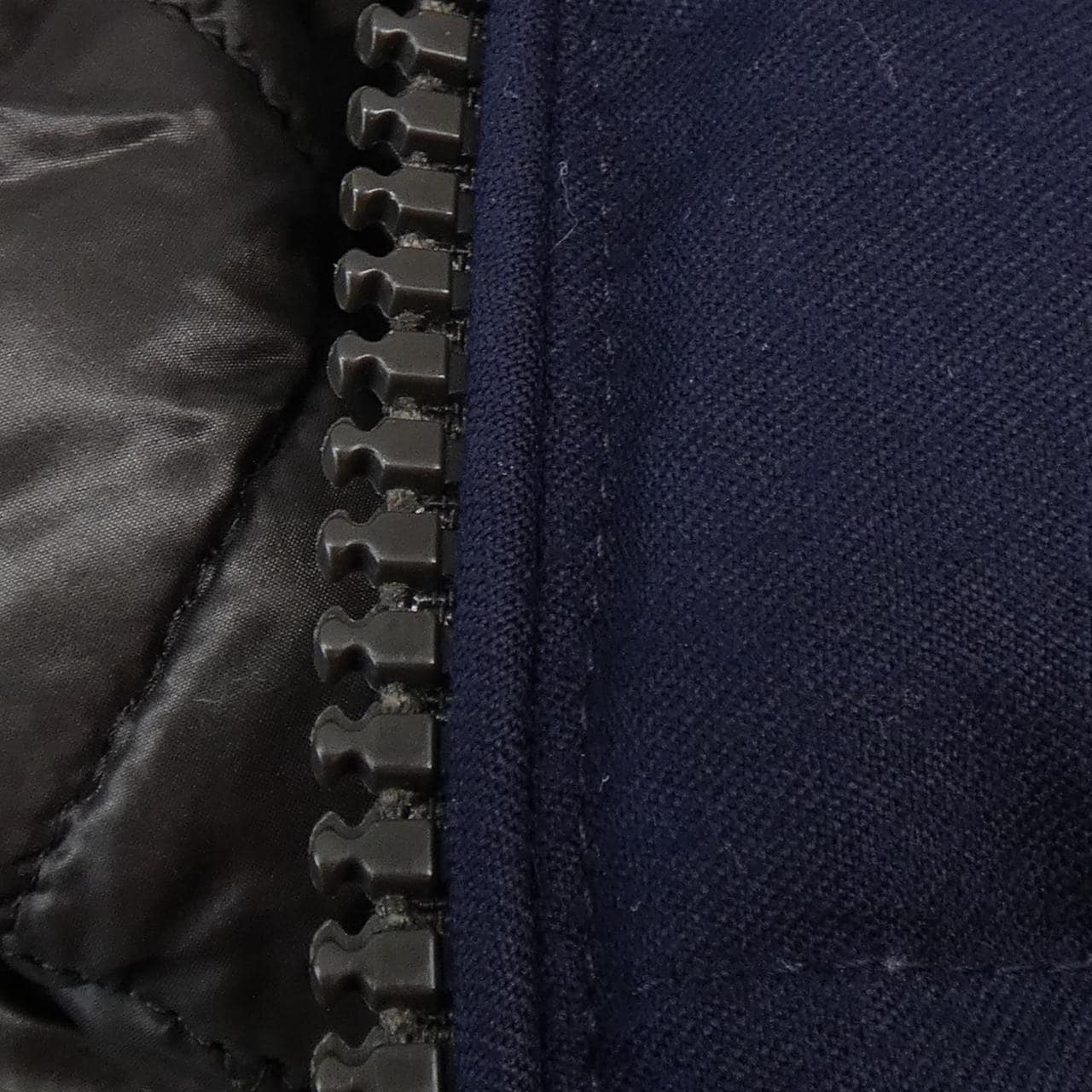 モンクレール MONCLER ダウンジャケット