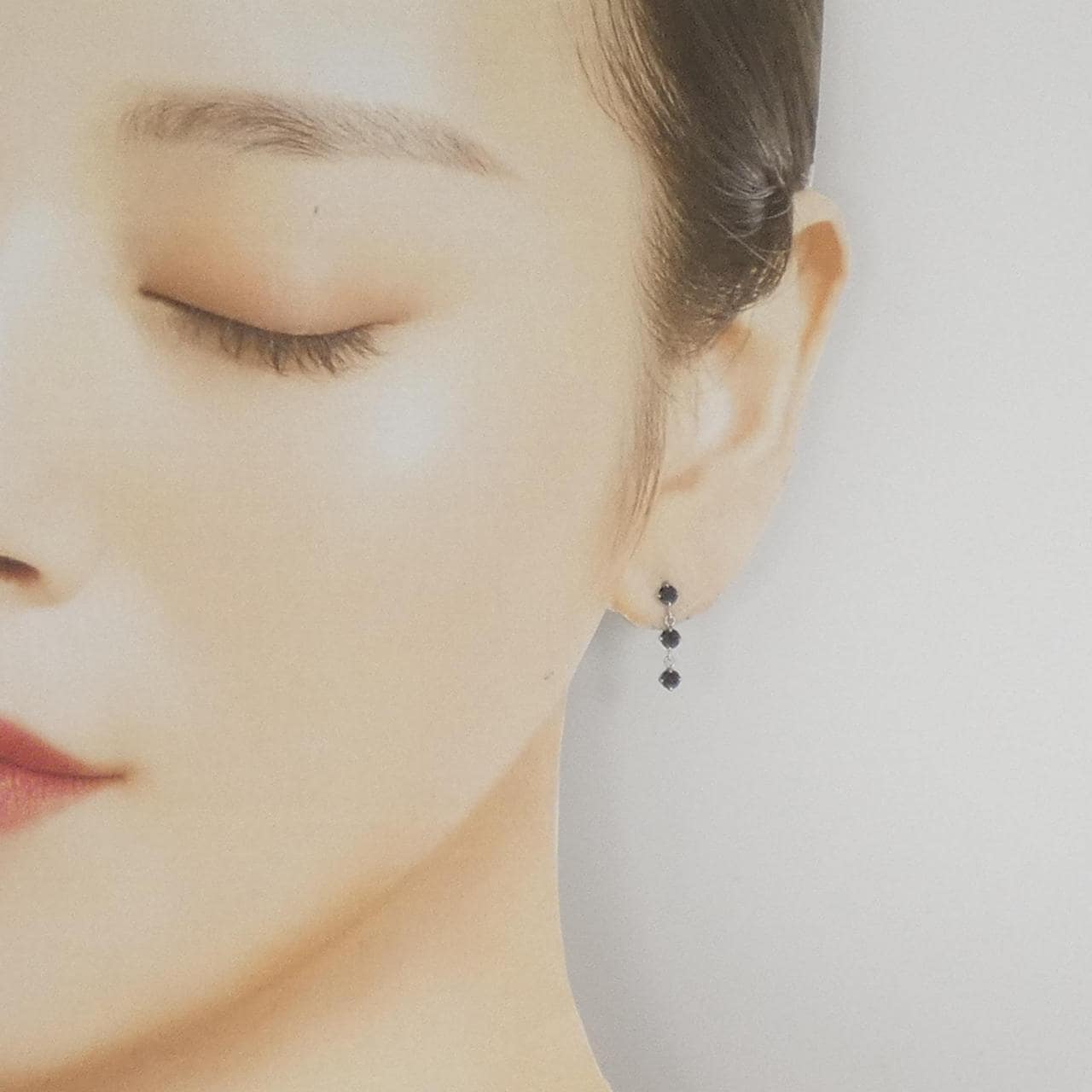 K18WG ダイヤモンド ピアス