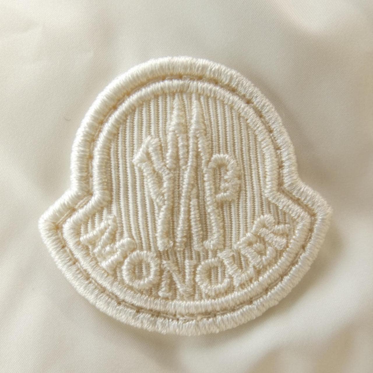 モンクレール MONCLER ダウンジャケット