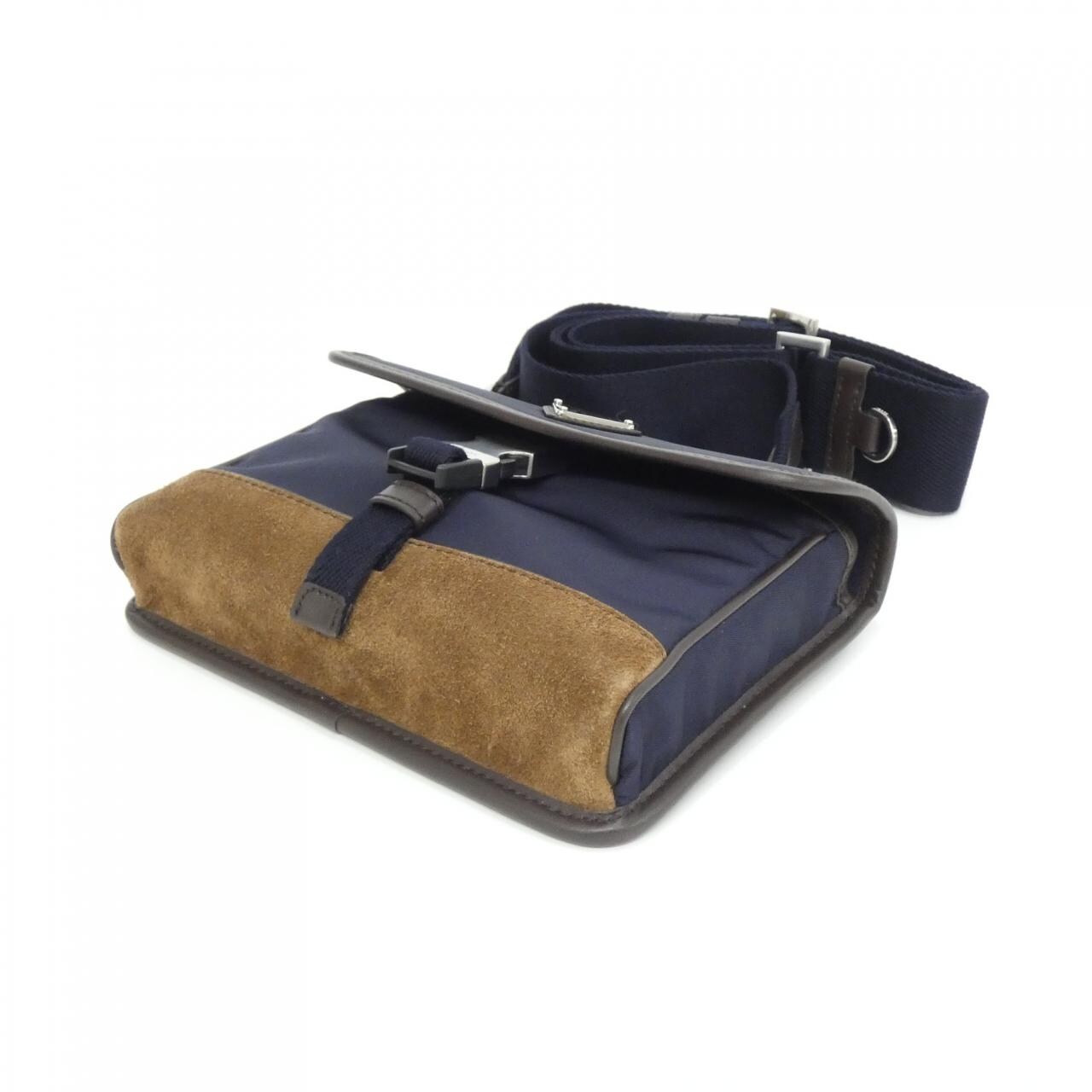 【新品】プラダ 2ZH108 フォンケース