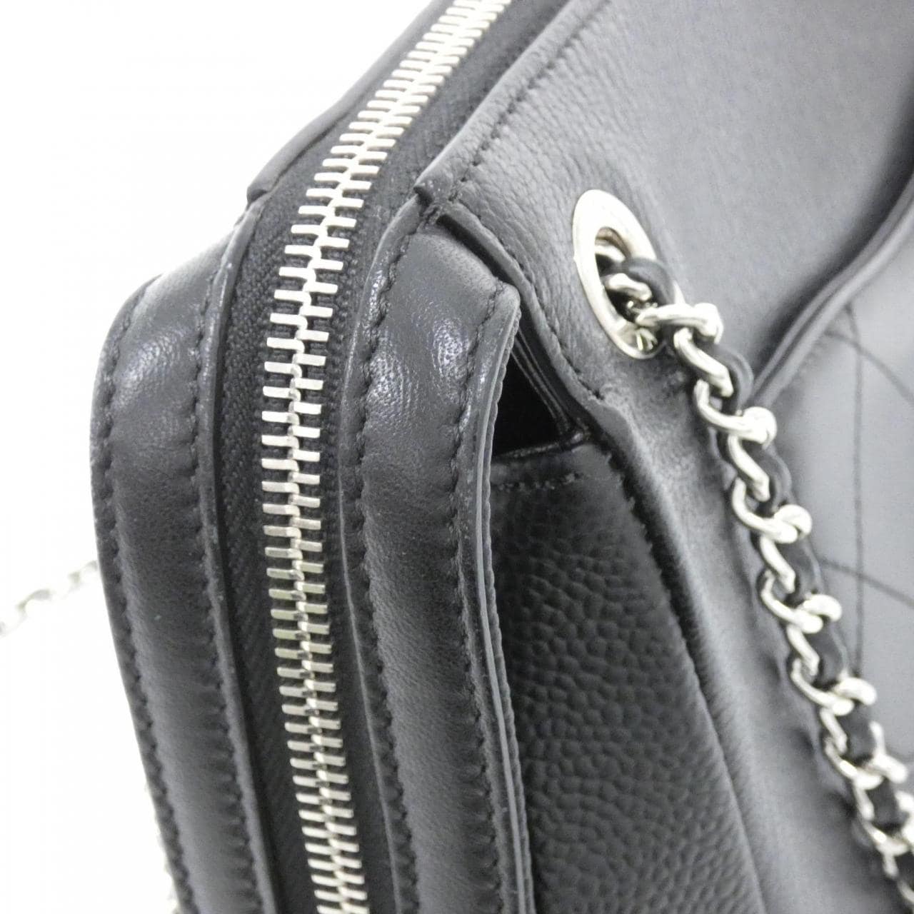 シャネル ショルダーバッグ