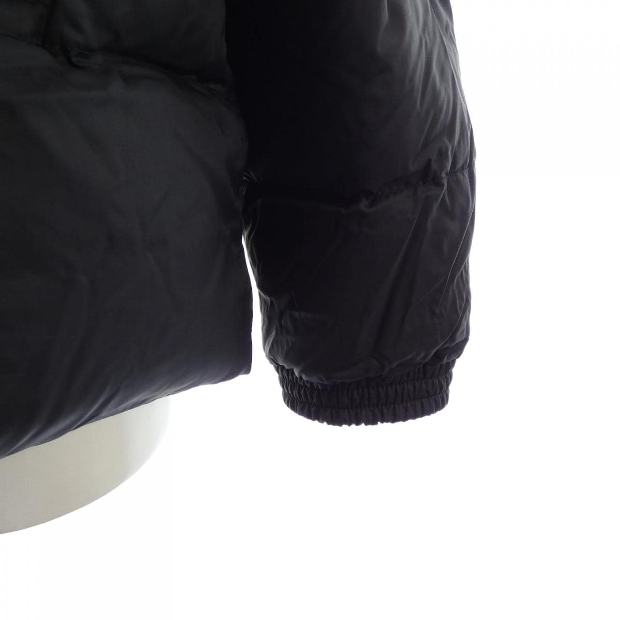 モンクレール MONCLER 41311/50 ダウンジャケット