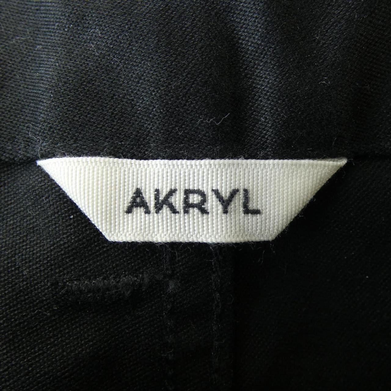 AKRYL 26S-WT-014 パンツ