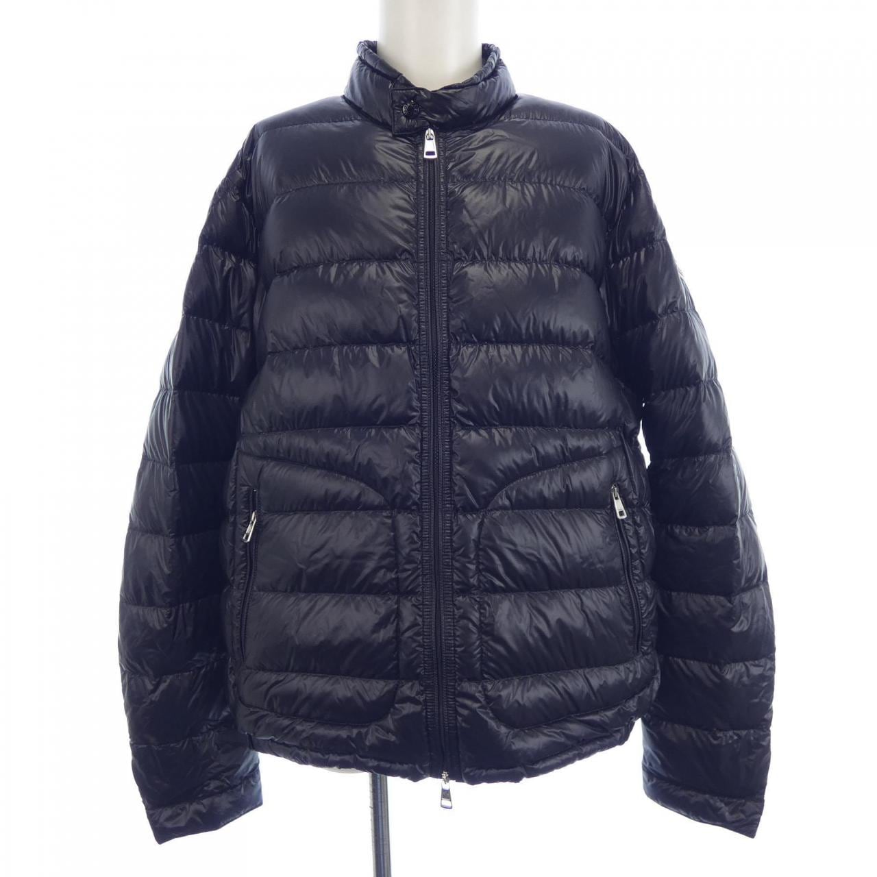 モンクレール MONCLER ダウンジャケット