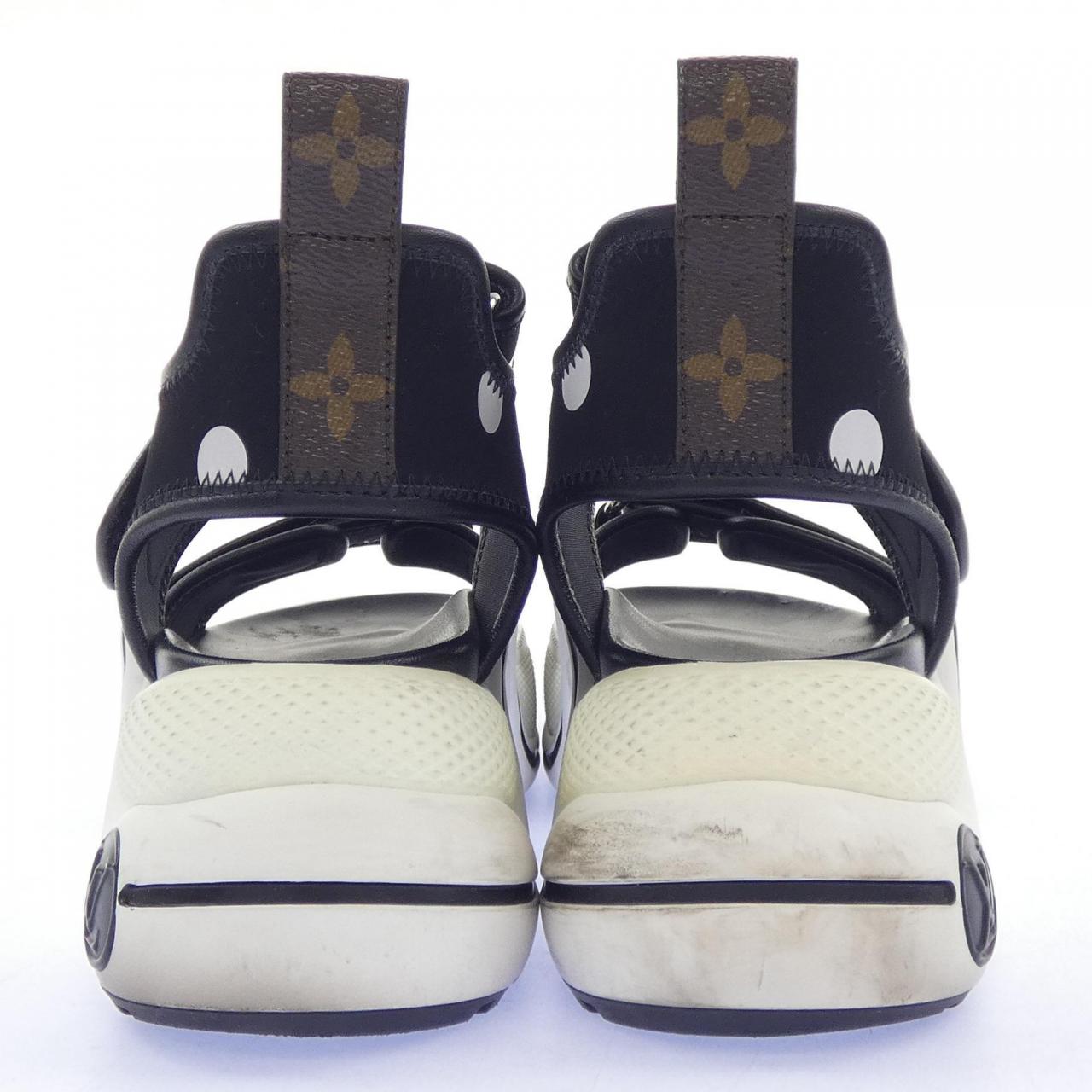 ルイヴィトン LOUIS VUITTON ポルカドット LVアークライトライン サンダル