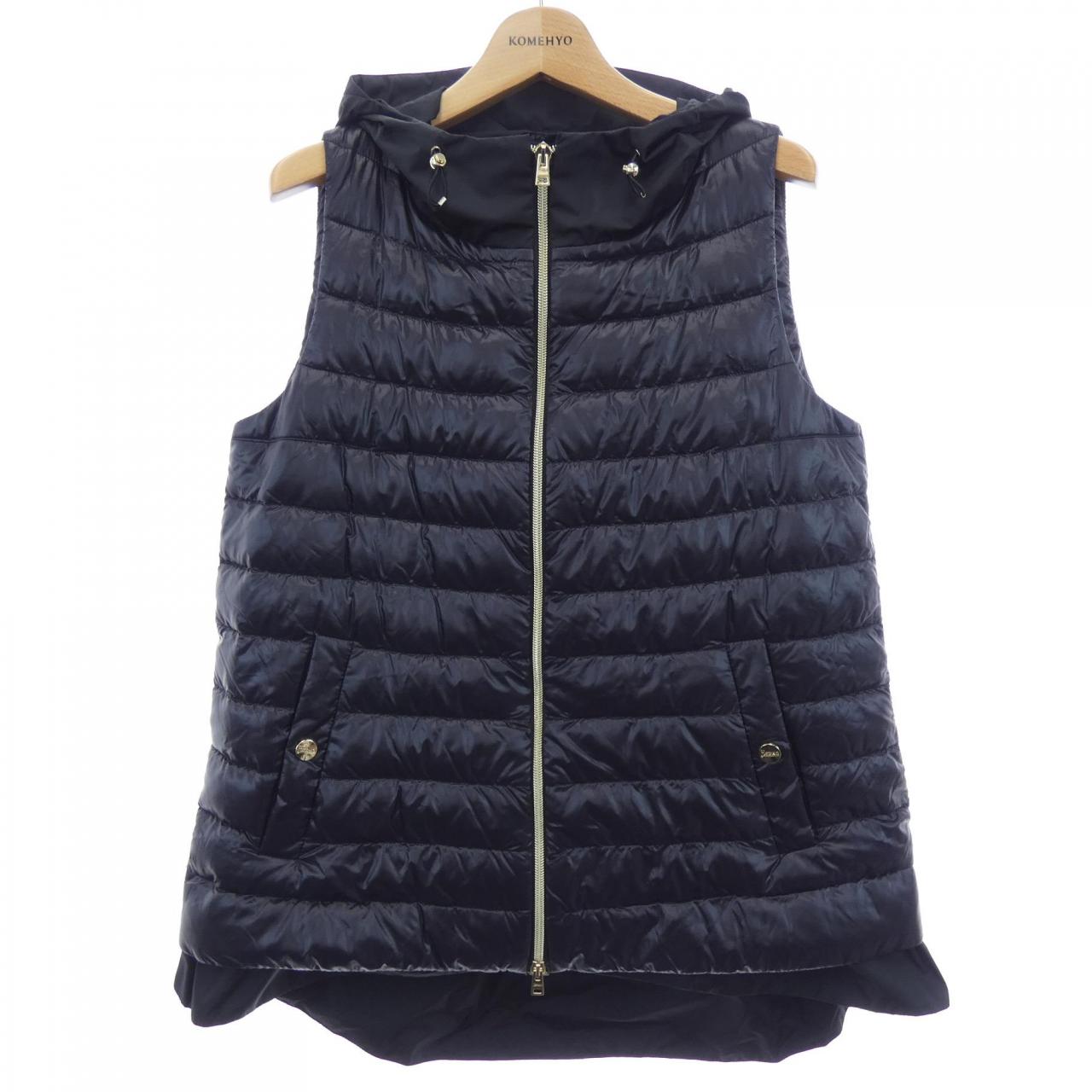 ヘルノ Herno PI1248D ダウンベスト