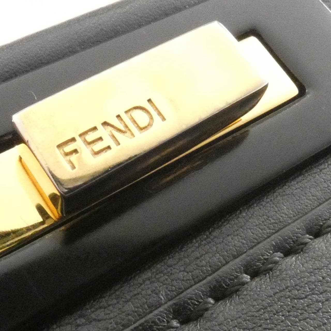 フェンディ ピーカブー 8BN290 3ZN バッグ