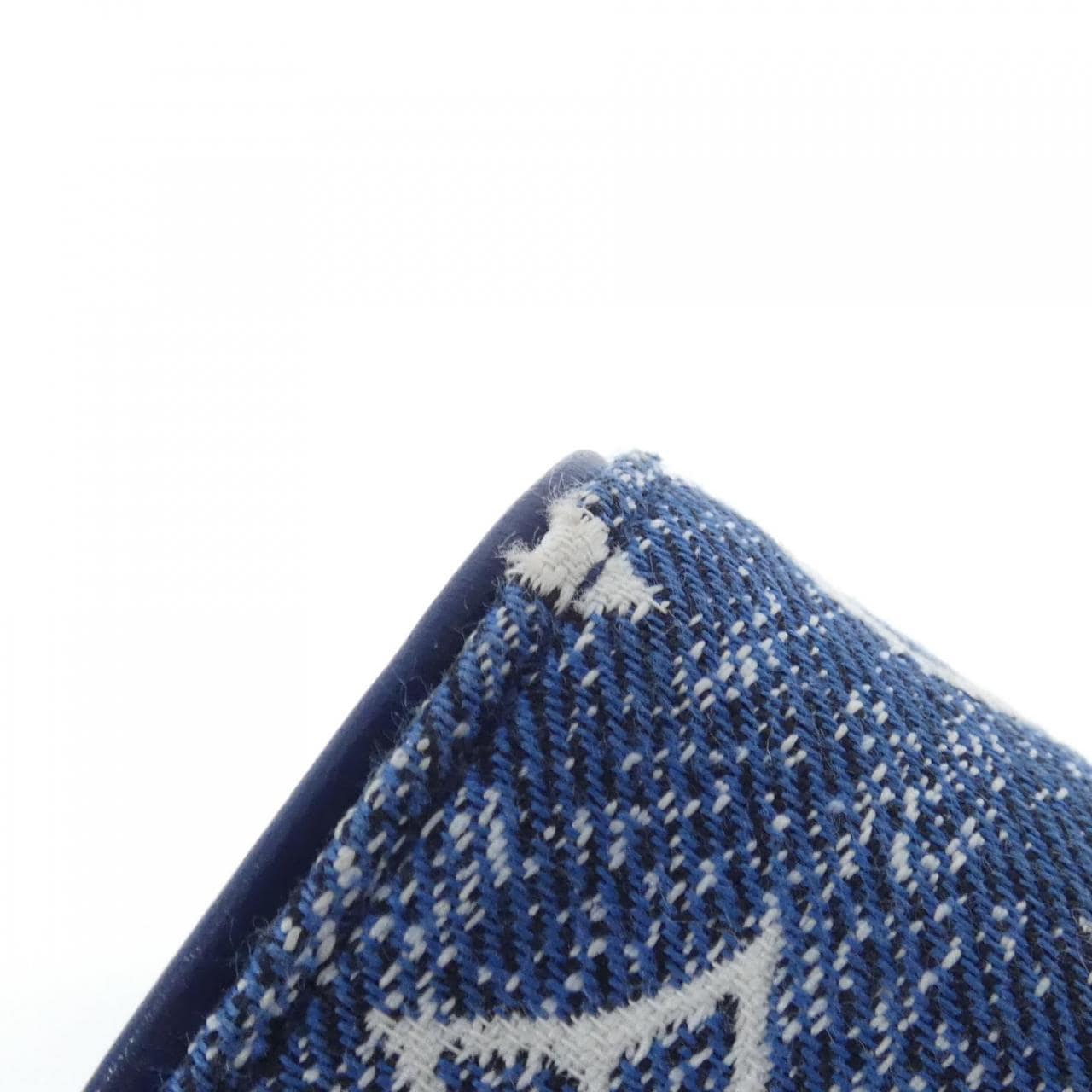 ルイヴィトン モノグラム ジャカード デニム ポルトフォイユ サラ M81183 財布