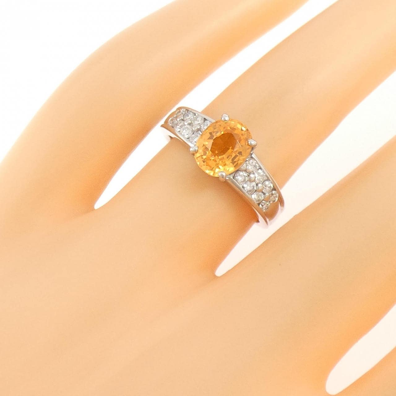 K18WG ガーネット リング 1.89CT