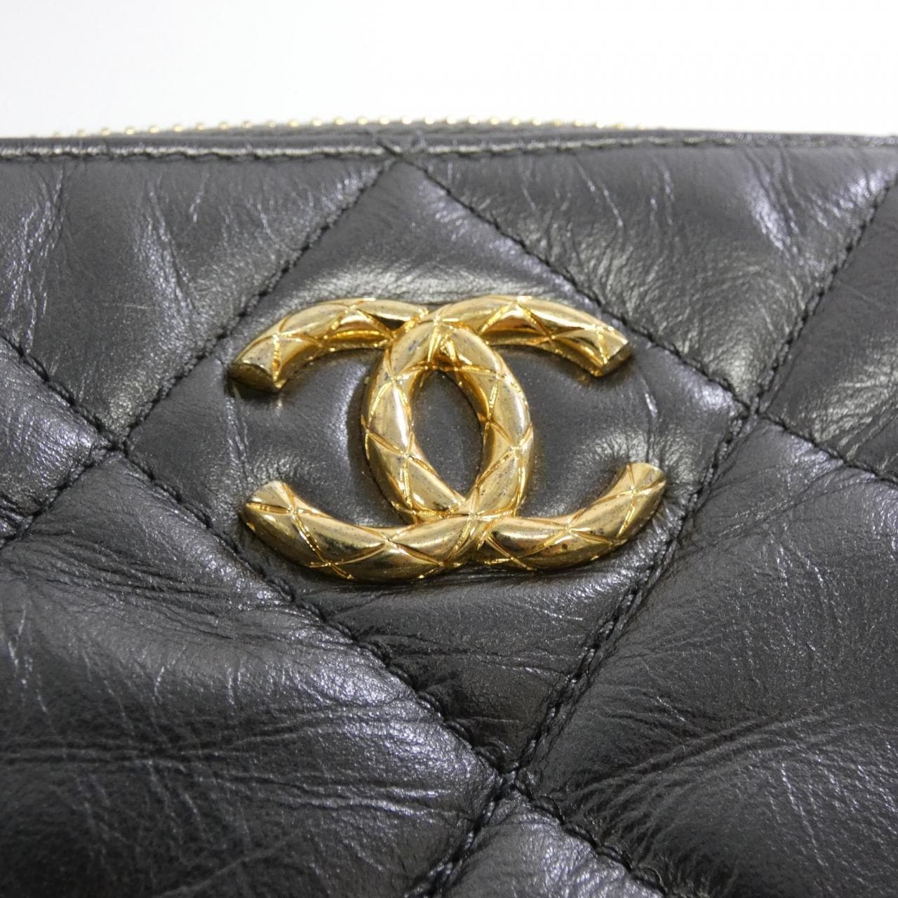 CHANEL AS3384 Shoulder Bag