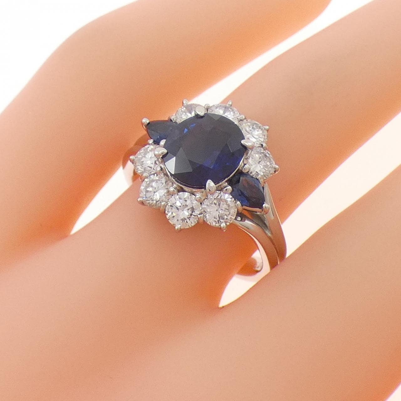 PT900 サファイヤ リング 2.24CT