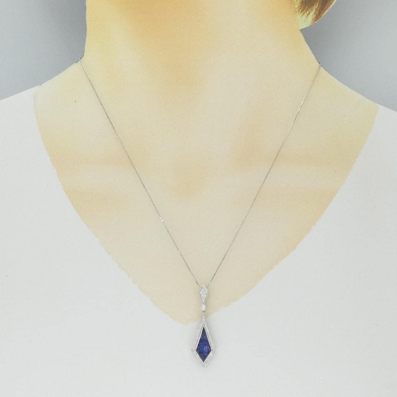 750WG/K18WG サファイヤ ネックレス 1.97CT