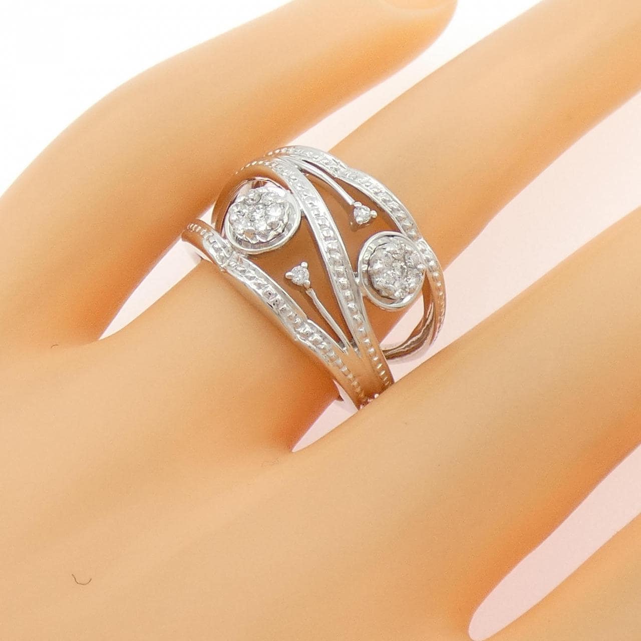 750WG鑽石戒指，0.210克拉