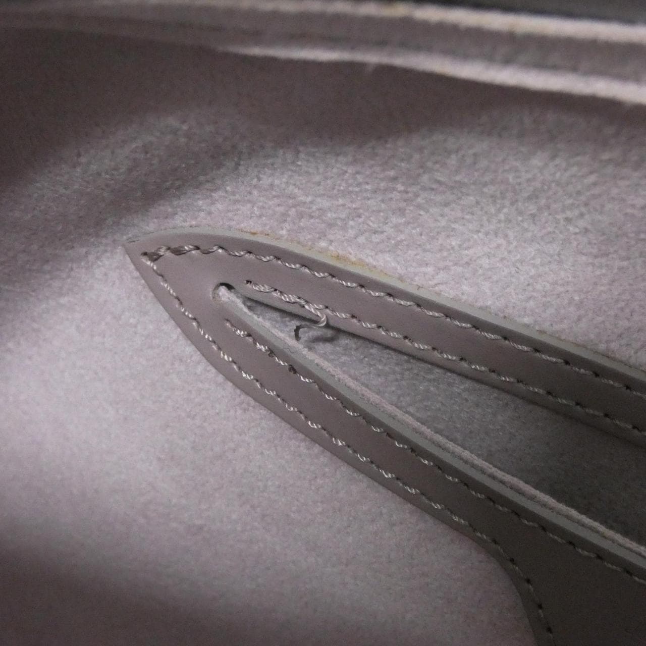 ルイヴィトン エピ スフロ M5222B バッグ