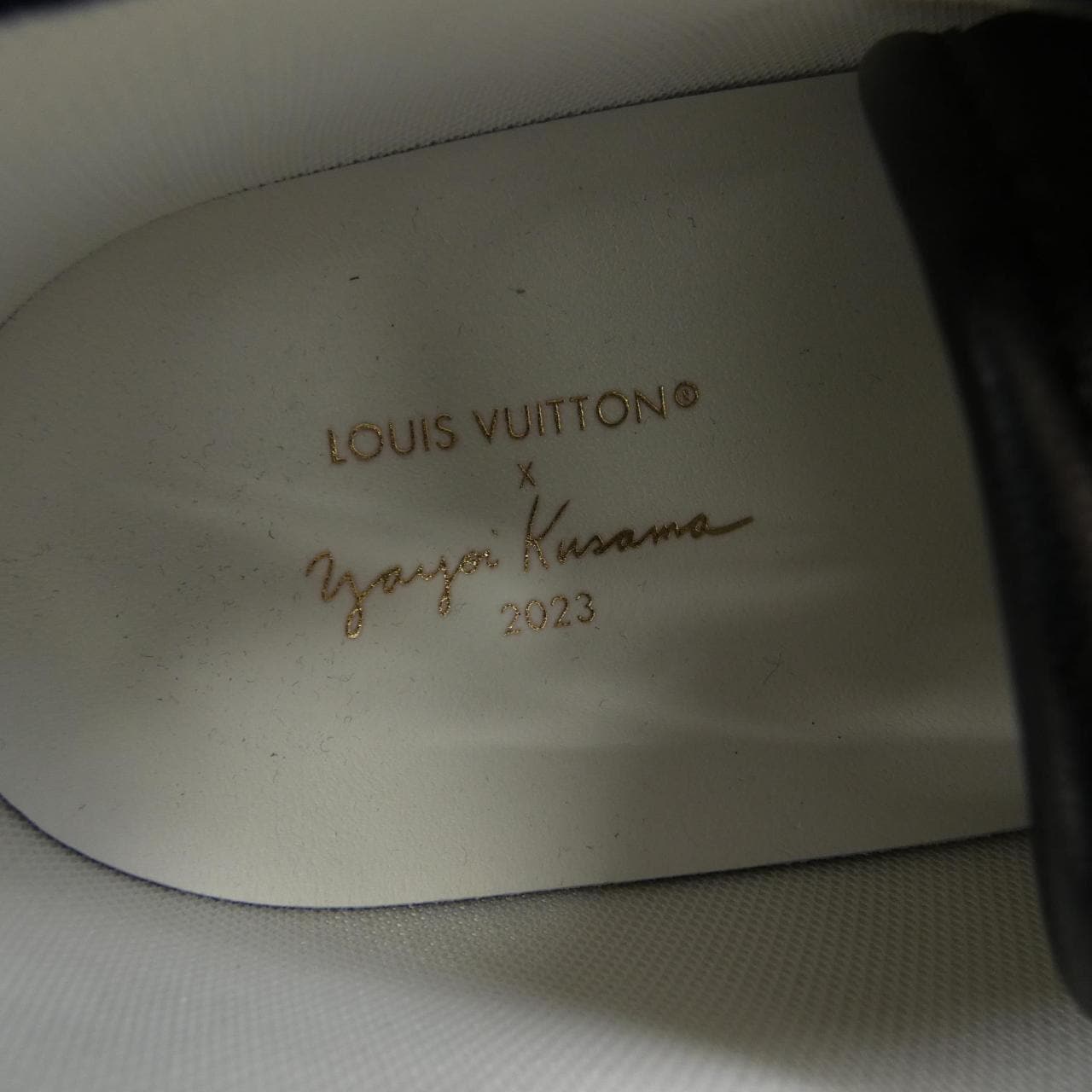 ルイヴィトン LOUIS VUITTON スニーカー