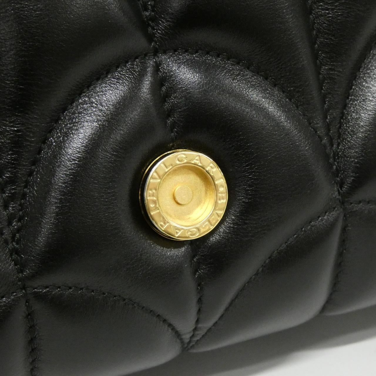 ブルガリ SERPENTI SUGARLOAF 294270 ショルダーバッグ