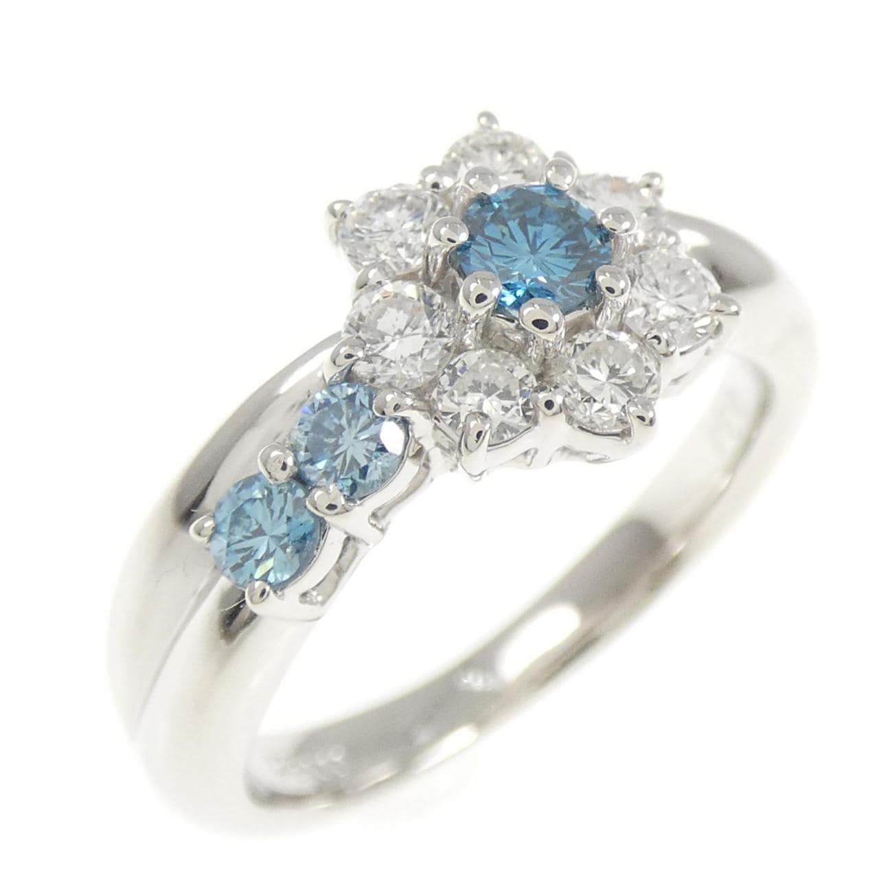PT900 フラワー ダイヤモンド リング 0.22CT