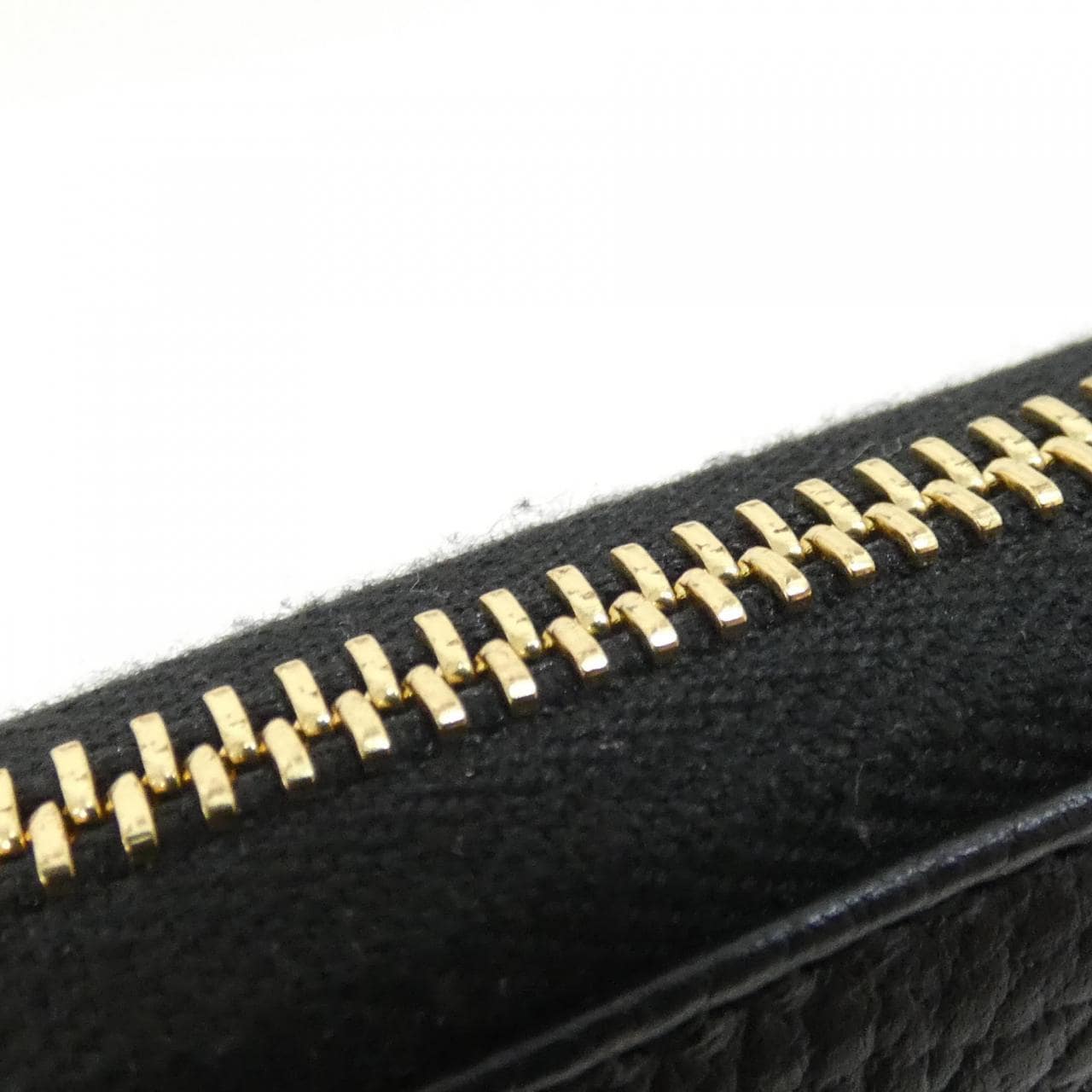 グッチ PETIT MARMONT 456117 CAO0G 財布