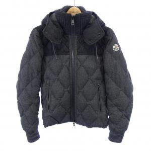 モンクレール MONCLER LABASTIDE ダウンジャケット