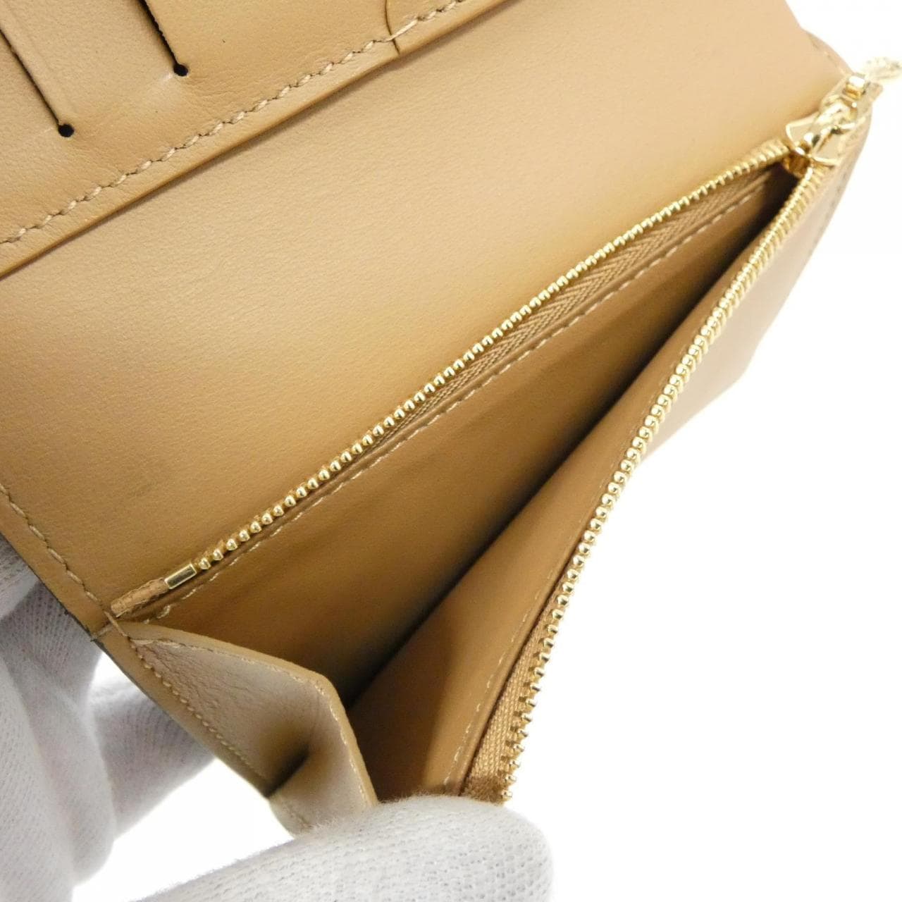 ルイヴィトン トリヨン LVヴェルティカル CPウォレット M81561 財布