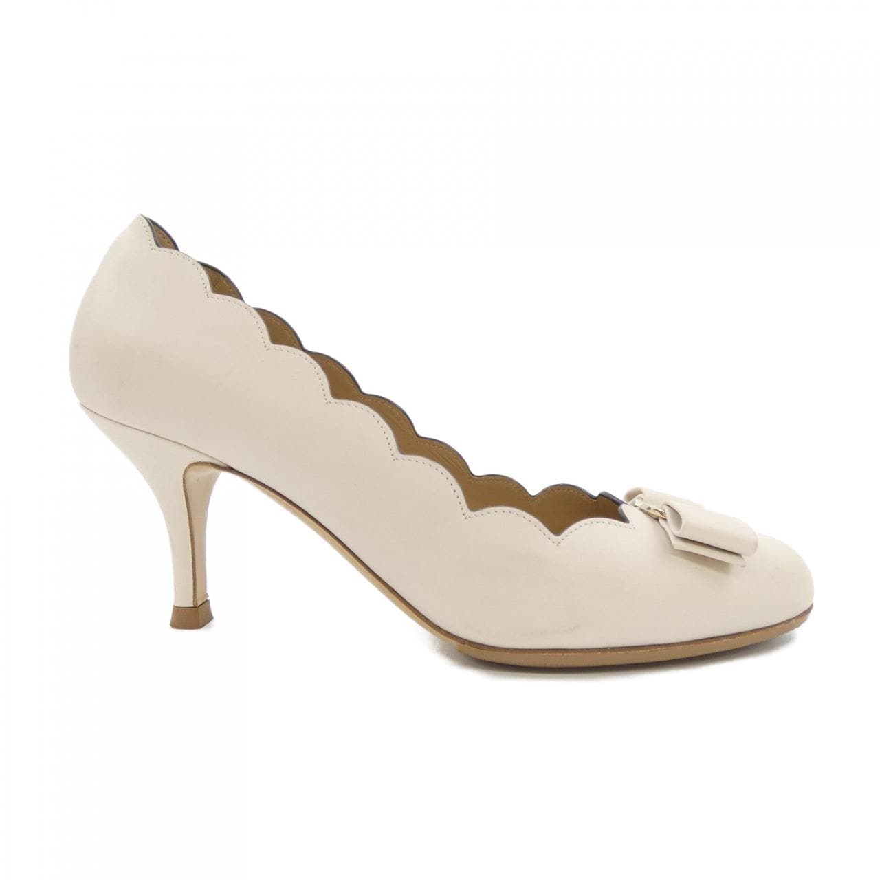 サルヴァトーレフェラガモ SALVATORE FERRAGAMO 17106 パンプス