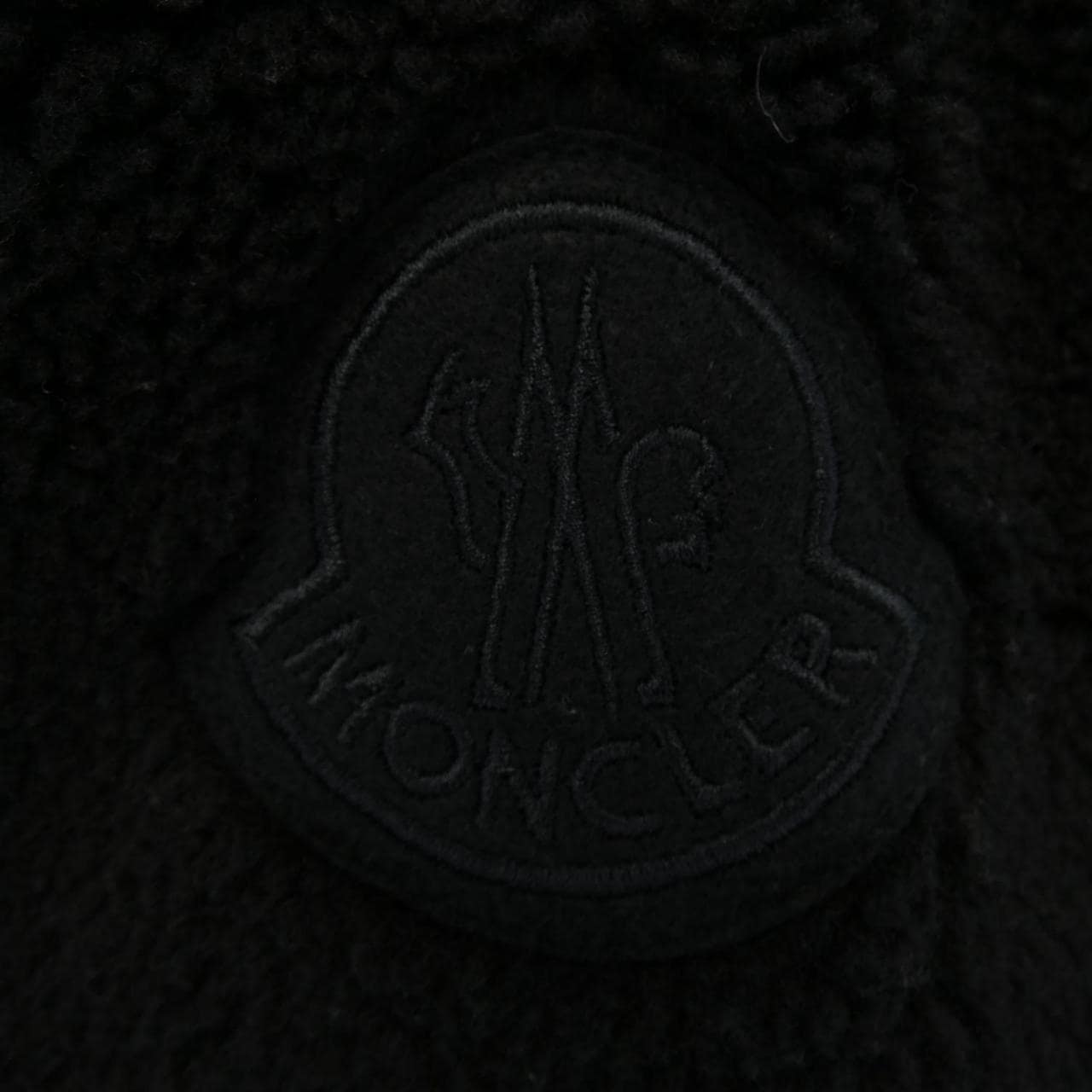 モンクレール MONCLER F20938G73400 V8145 パーカー
