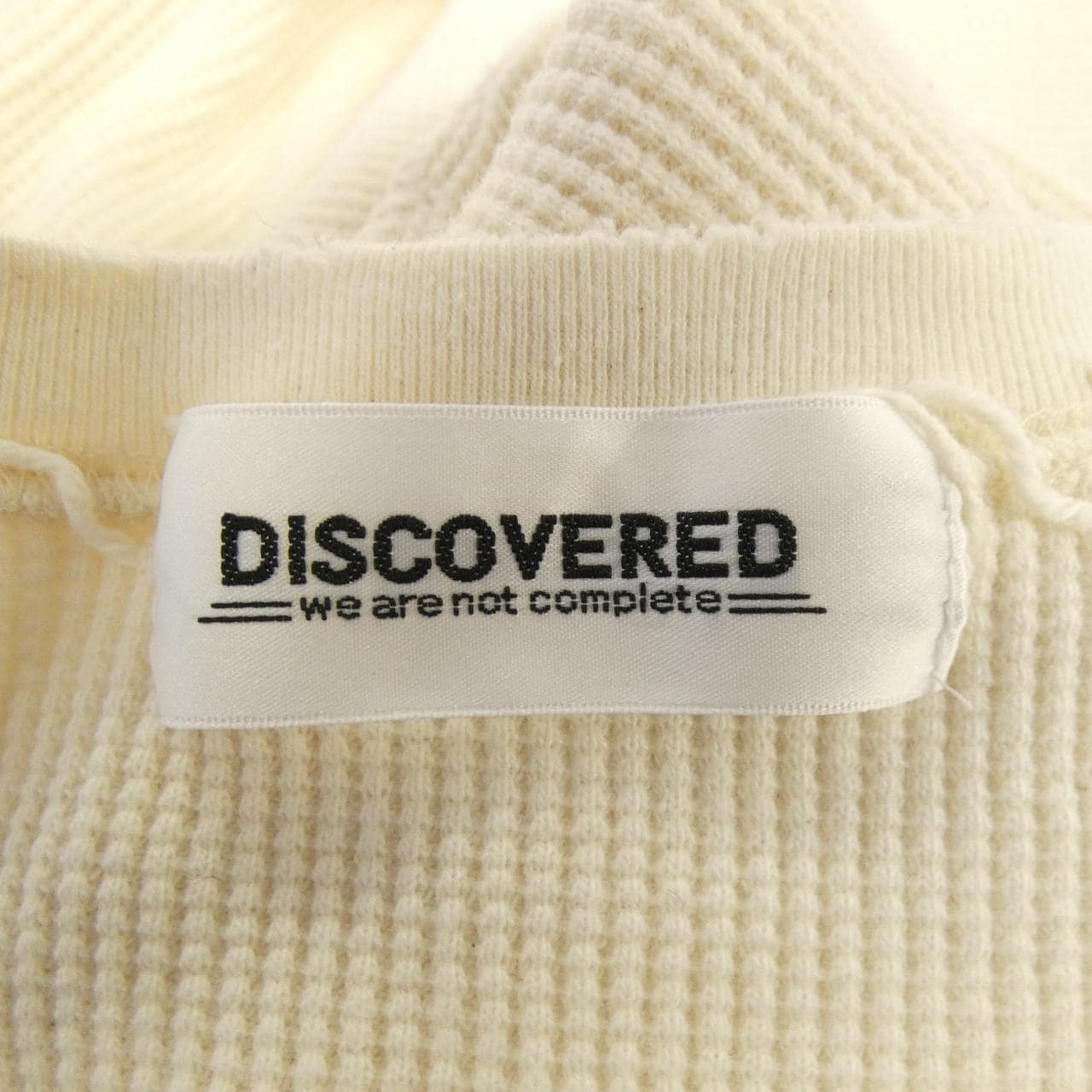 DISCOVERED DISCOVERED トップス