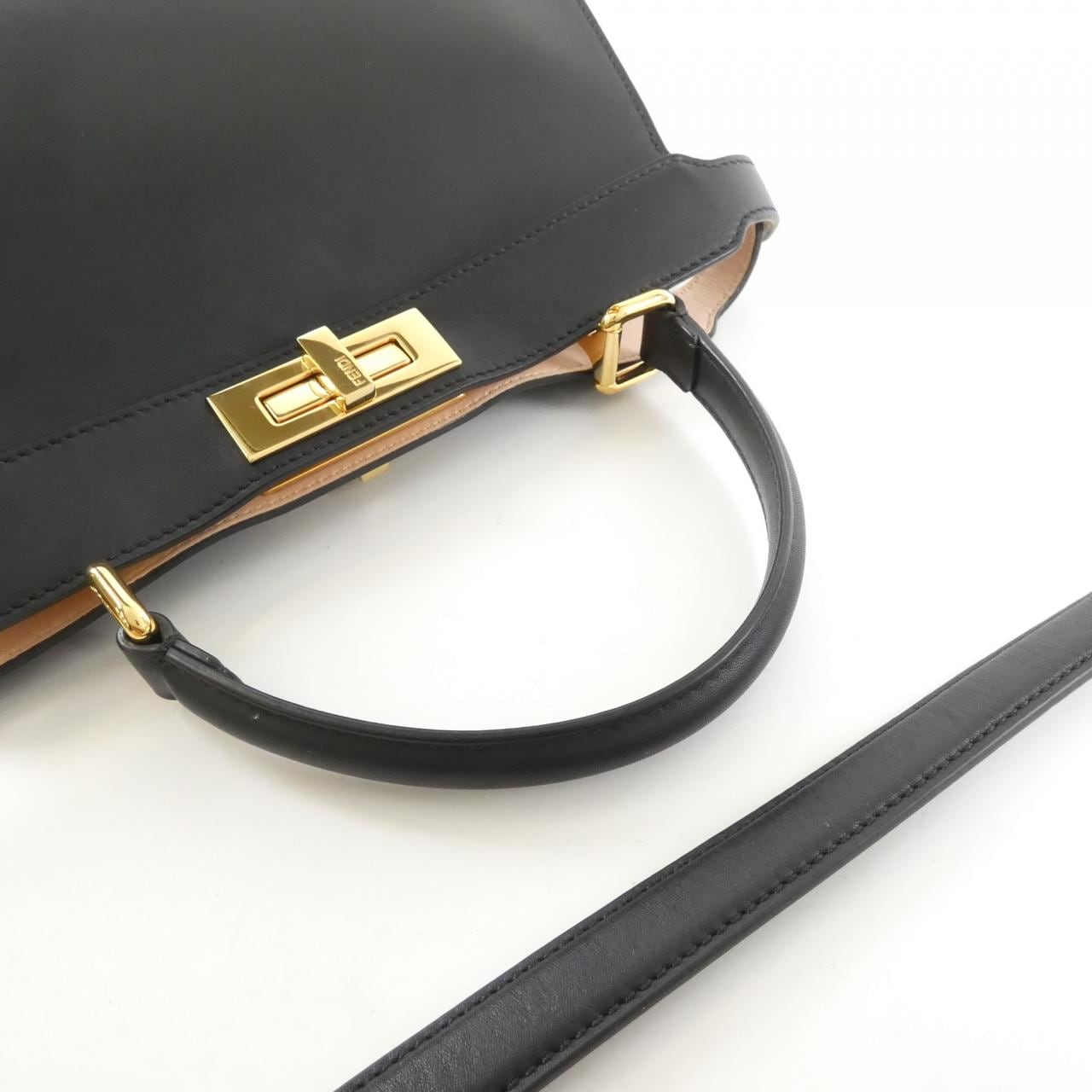 フェンディ ピーカブー アイ シー ユー ミディアム 8BN321 A6V3 バッグ