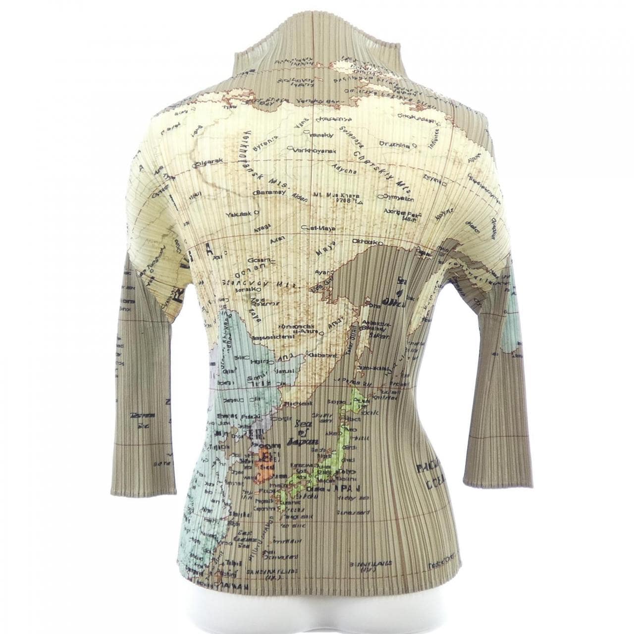 プリーツプリーズ PLEATS PLEASE WORLD MAP 世界地図 PP81-JK593 7563012 トップス