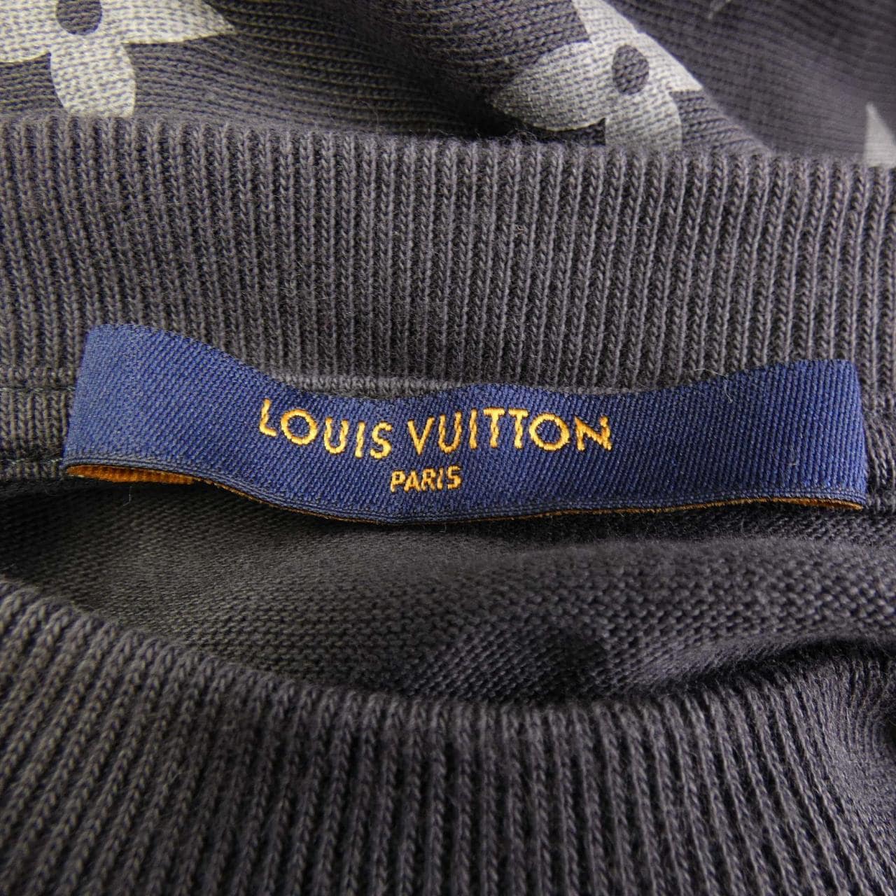 ルイヴィトン LOUIS VUITTON フックアンドループモノグラム HIY74WJYH Tシャツ