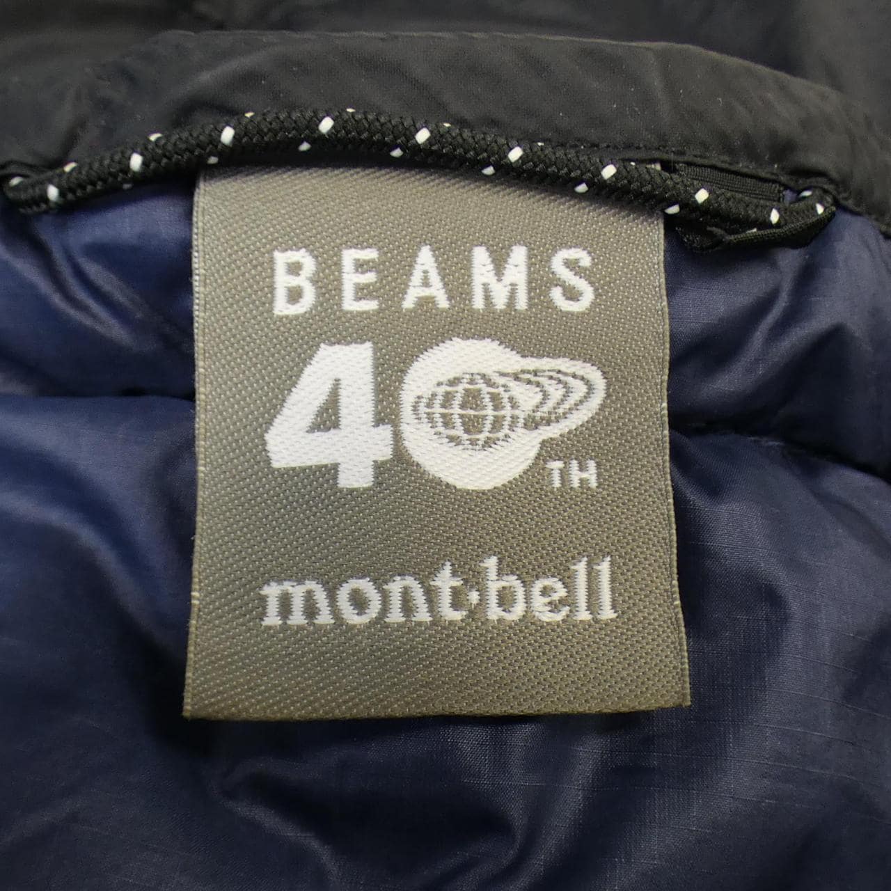 モンベル MONT BELL ダウンジャケット
