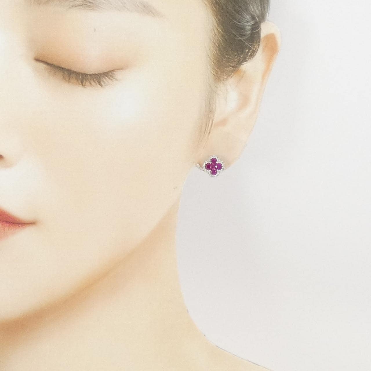 K18WG ルビー ピアス 1.10CT