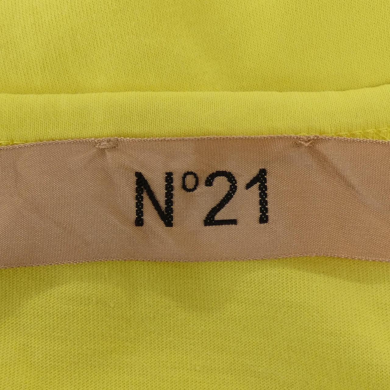 ヌメロヴェントゥーノ N°21 Tシャツ