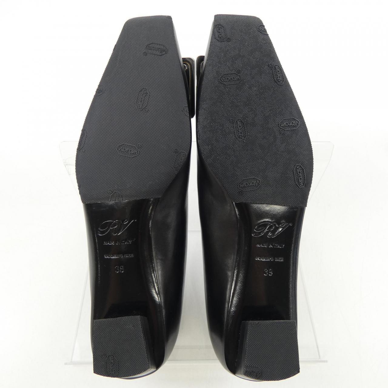 ロジェヴィヴィエ ROGER VIVIER フラットシューズ