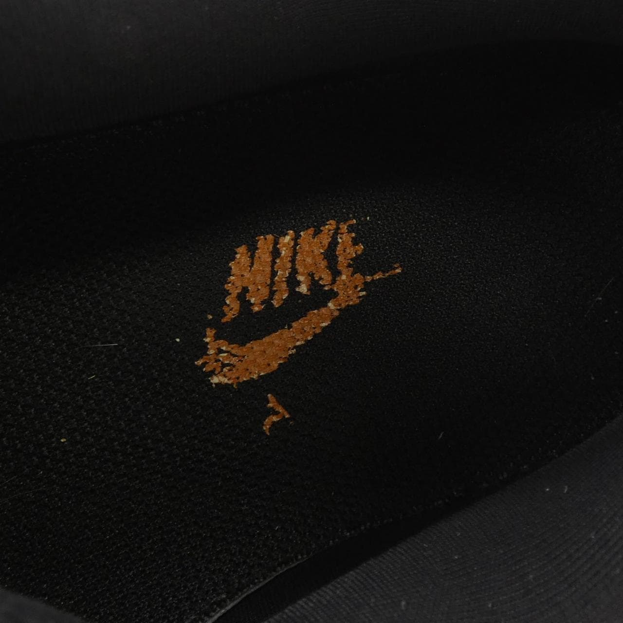 ナイキ NIKE FB9658-003 スニーカー