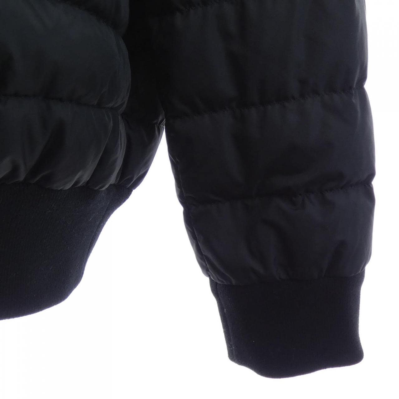 モンクレール MONCLER 20919B00015 ダウンジャケット