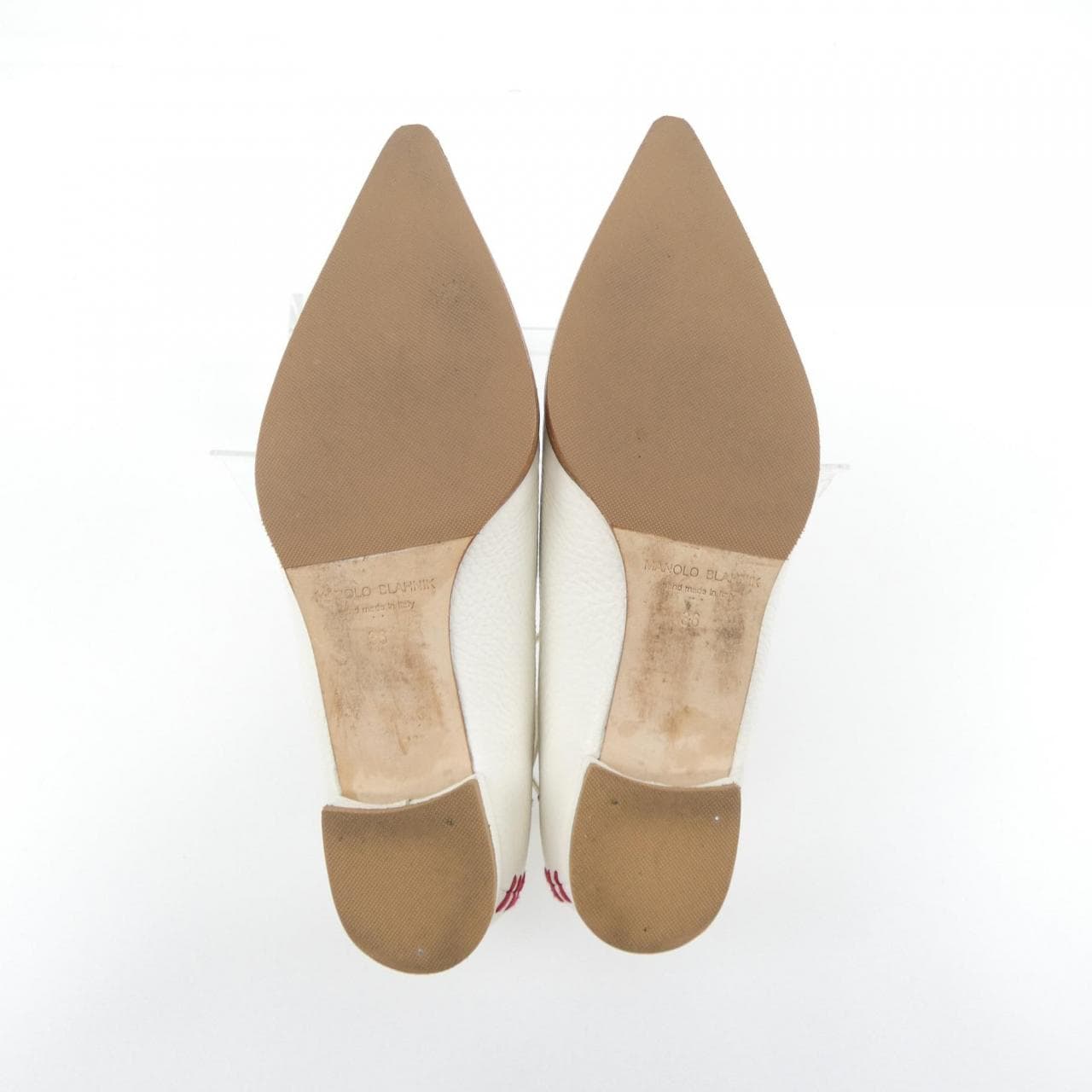 マノロブラニク MANOLO BLAHNIK フラットシューズ