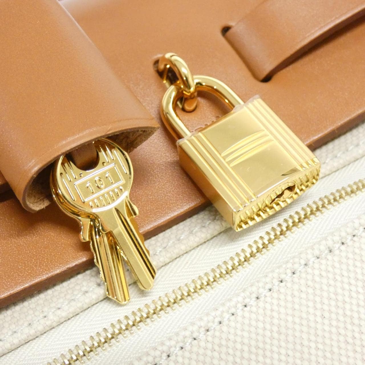 エルメス エールバッグ ジップ PM 078971CC バッグ