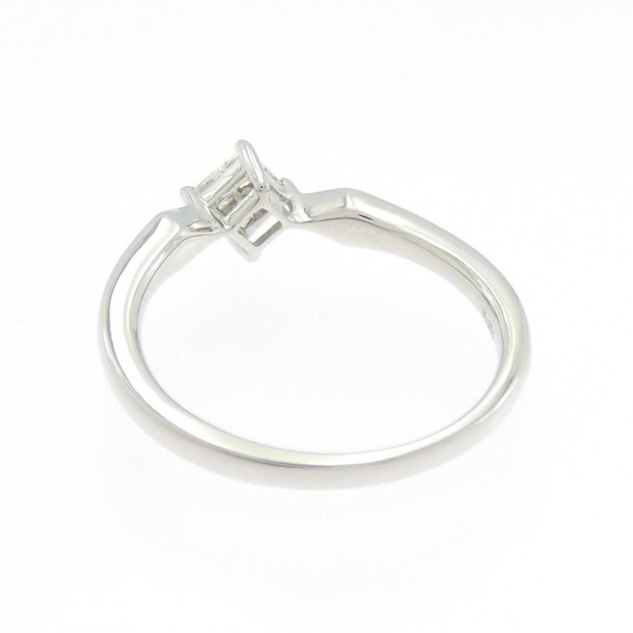PT950 ダイヤモンド リング 0.18CT